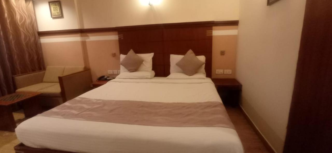 Rain Drops Hotel Chennai Exterior foto