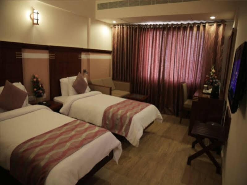Rain Drops Hotel Chennai Exterior foto